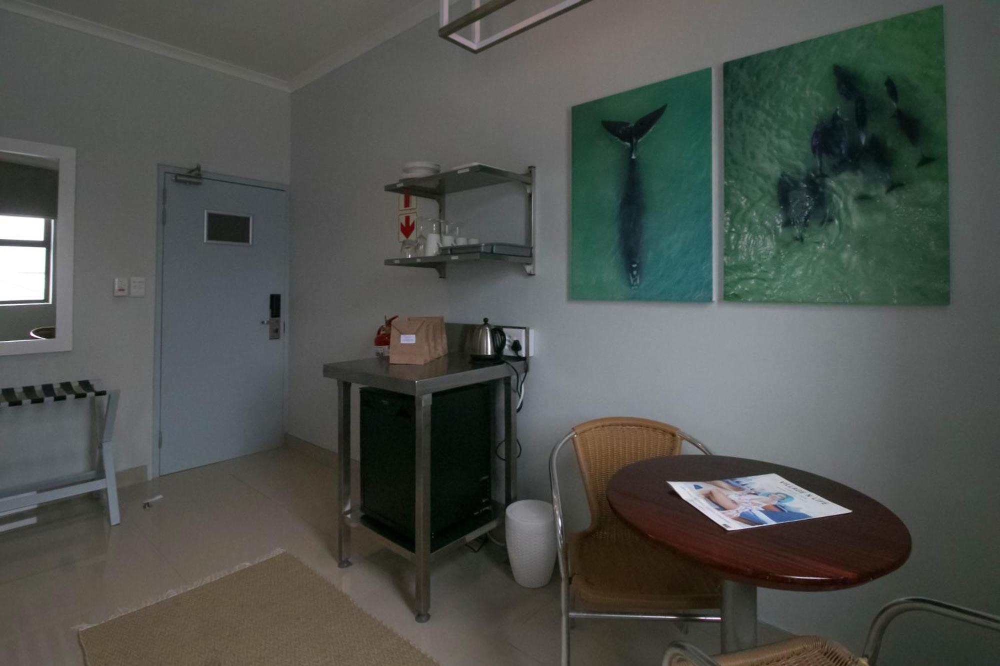 Zzzone Boutique Hostel Hermanus Exteriör bild